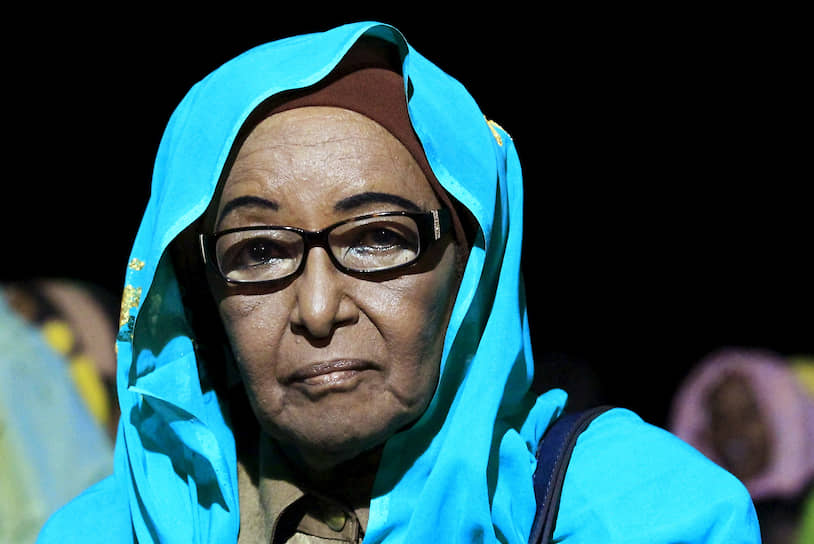 &lt;b/>Фатыма Абдель Махмуд&lt;/b> &amp;#8213; суданский политик, первая женщина в Судане, которая в 1973 году была назначена на министерский пост. В 2010 года стала первой женщиной-кандидатом в президенты Судана 
&lt;br>В УДН изучала медицину, получила квалификацию врача-педиатра в 1960-х годах