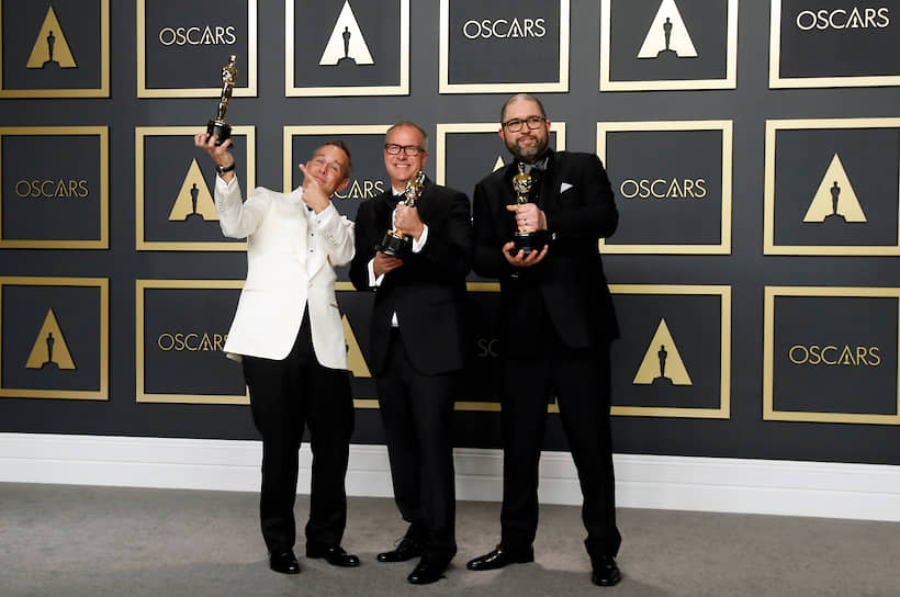 Создатели «Истории игрушек-4» Джонас Ривера, Марк Нильсен и Джош Кули, получившие «Оскар» в номинации «Лучший анимационный полнометражный фильм»