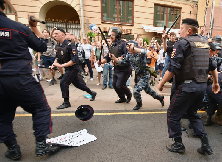 9 сентября 2018 года. Несогласованная акция протеста в Москве против повышения пенсионного возраста 