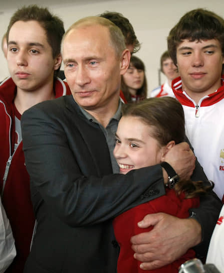 «Я представилась. Владимир Владимирович сказал: &quot;Значит, наша надежда на Сочи&quot;. Я ответила: &quot;Ну да, я будущая чемпионка&quot;»
&lt;br>
В 2009 году на встрече чемпионов спартакиады с премьер-министром России Владимиром Путиным, юная спортсменка пообещала ему выиграть Олимпиаду в Сочи