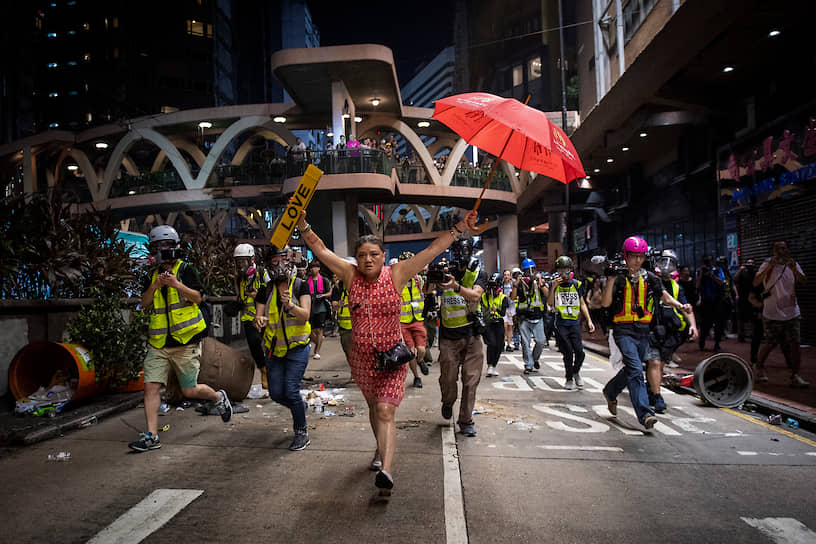 Лучшей фотоисторией в категории «Новости» стала серия снимков с акций протеста в Гонконге 