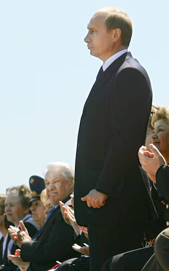 12 июня 2004 года. Во время празднования Дня России на Красной площади 