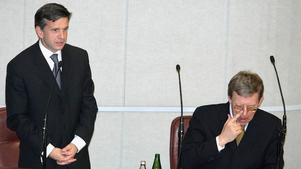 Министр здравоохранения и социального развития Михаил Зурабов (слева) и министр финансов Алексей Кудрин (справа) 