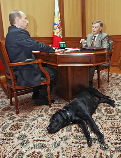 18 мая 2006 года. На встрече с главой РЖД Владимиром Якуниным в сочинской резиденции «Бочаров ручей»