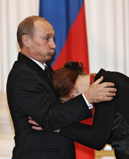 6 октября 2006 года. С актрисой Ниной Ургант на вручении наград в Кремле