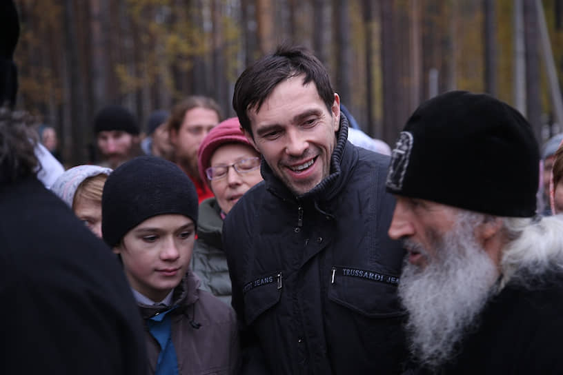 Хоккеист Павел Дацюк и схиигумен Сергий