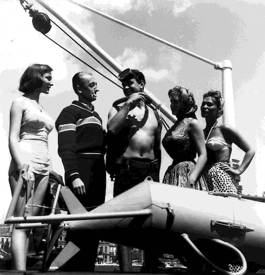 В 1943 году Жак-Ив Кусто вместе с Эмилем Гагнаном изобрели первый безопасный и эффективный аппарат для дыхания под водой, названный аквалангом