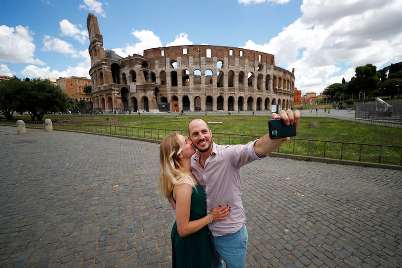 Первые туристы могут увидеть итальянские достопримечательности почти безлюдными 