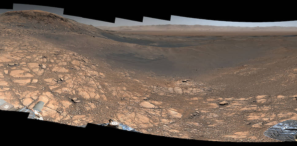 В 2013 года Curiosity обнаружил в образцах почвы большие, легко доступные запасы воды. В марте 2020 года в NASA представили самую подробную фотографию Марса. Панораму поверхности Красной планеты, состоящую из более чем 1 тыс. фотографий, удалось запечатлеть Curiosity в конце 2019 года