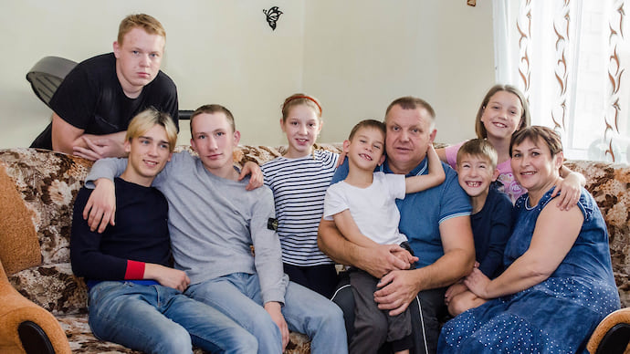 Без сирот