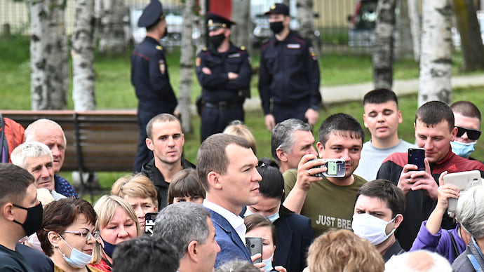 «На край смотрит вся страна!»
