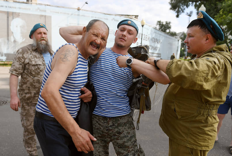 Праздник десантников в Парке Горького