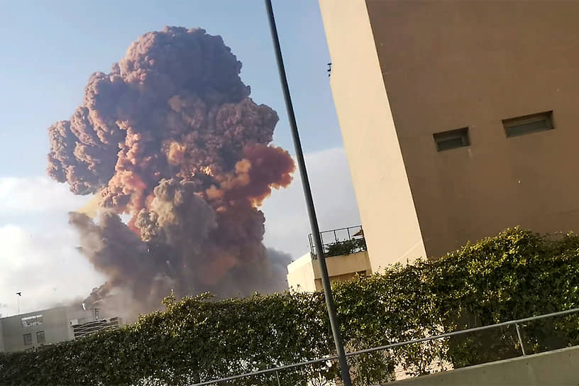 Губернатор ливанской столицы сравнил сегодняшний взрыв с ядерной бомбой, упавшей на Хиросиму