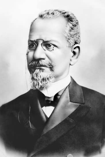 Франсиску ди Паула Родригис Алвис занимал пост президента Бразилии с 1902 по 1906 год, на самом пике каучуковой лихорадки, когда экспорт сырья приносил стране сверхприбыли в иностранной валюте