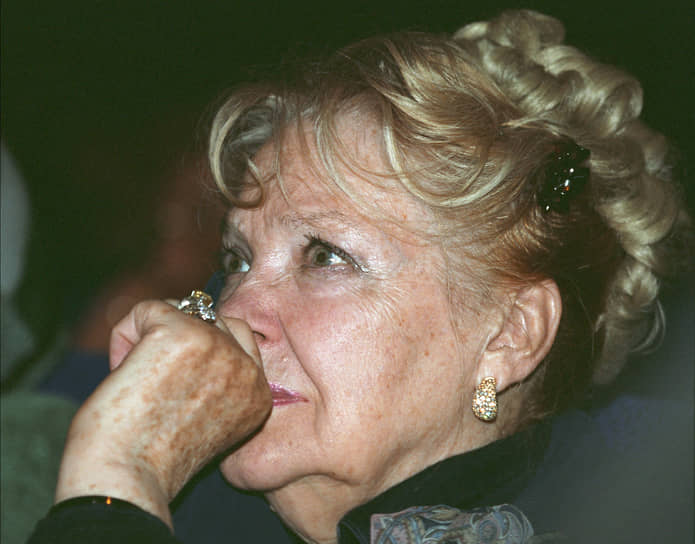 Актриса скончалась 20 октября 2020 года в возрасте 93 лет. Дата смерти Ирины Скобцевой совпала с датой ухода из жизни ее супруга Сергея Бондарчука, который умер 20 октября 1994 года в возрасте 74 лет