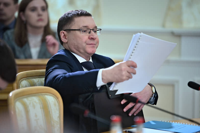 Глава Минстроя Владимир Якушев освобожден от должности и назначен новым полпредом в УрФО