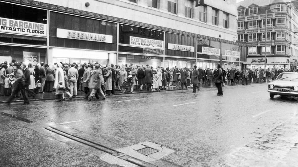 Универмаг Debenhams в Манчестере (Англия) в 1975 году