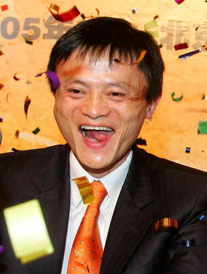 В 2005 году Yahoo вложила в Alibaba $1 млрд и стала крупнейшим совладельцем
На фото: Джек Ма на совместной конференции Alibaba и Yahoo в Пекине