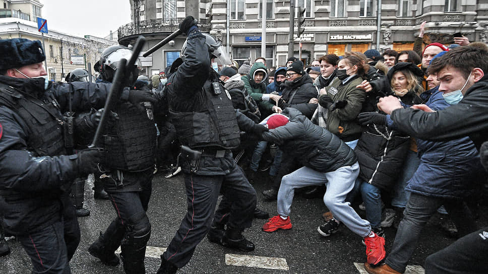 Корреспонденты “Ъ”— с акции протеста в Москве