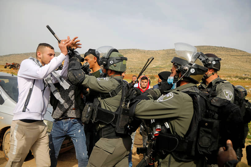 Тубас, Западный берег реки Иордан. Столкновение палестинских протестующих с израильскими силовиками