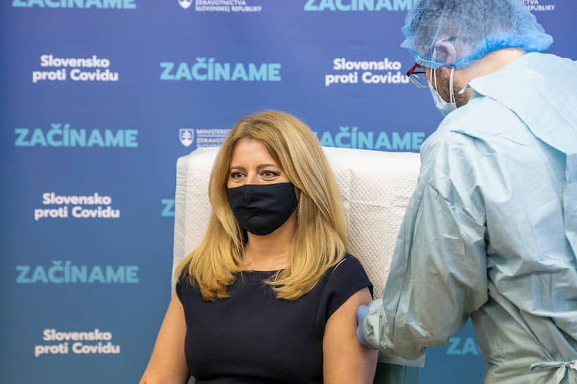 27 декабря президент Словакии Зузана Чапутова сделала прививку против коронавируса препаратом от компании Pfizer/BioNTech