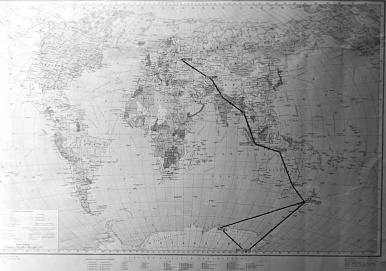 Карта с маршрутом антарктической экспедиции Москва — «Мирный» (Антарктида) — Москва