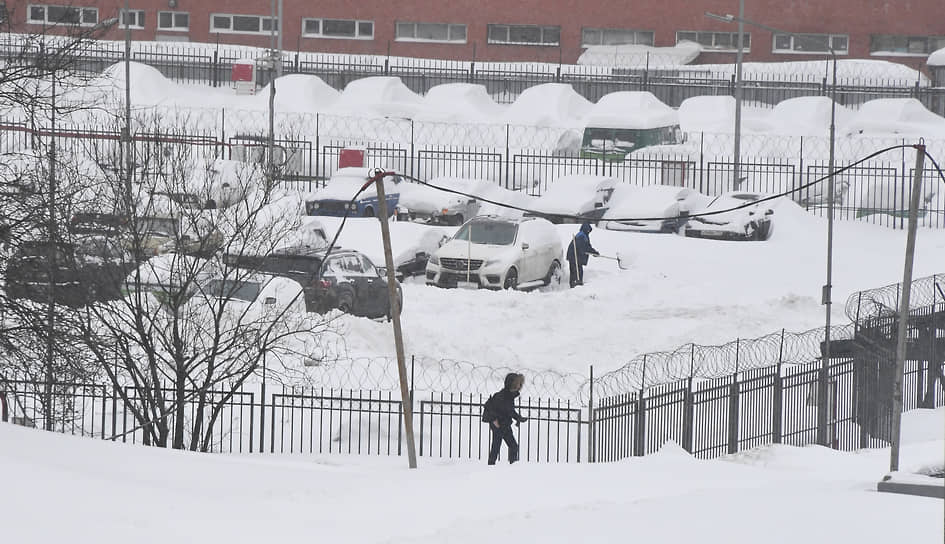 Виды Москвы во время снегопада