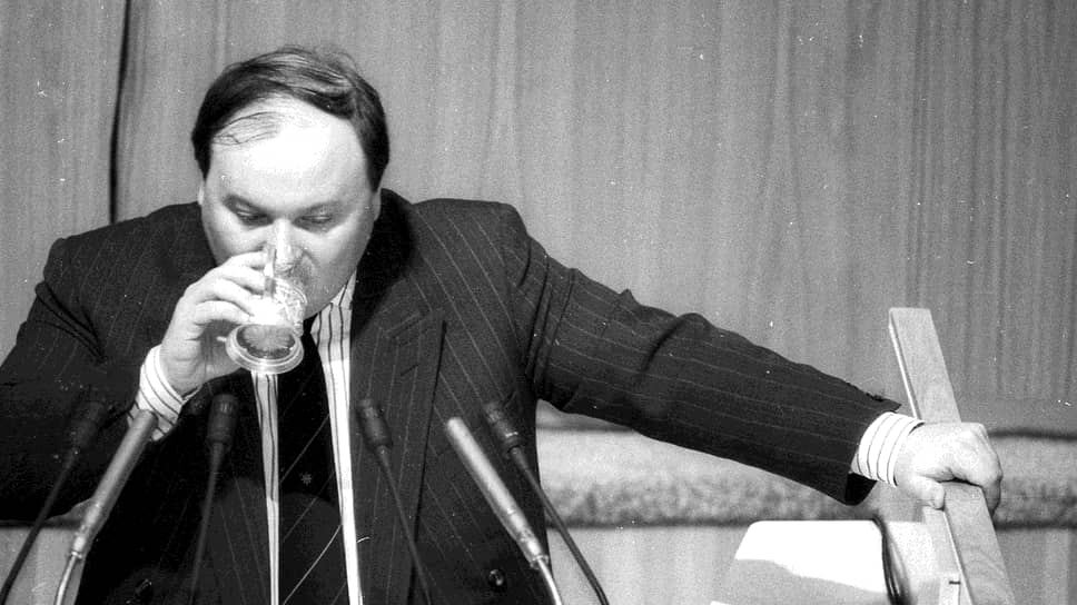 В ноябре 1991 года Егор Гайдар был назначен заместителем председателя правительства РСФСР по вопросам экономической политики. Именно ему выпало провести самые радикальные в новейшей истории России экономические реформы
