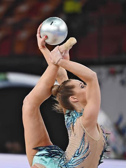 Виктория Богданова с мячом