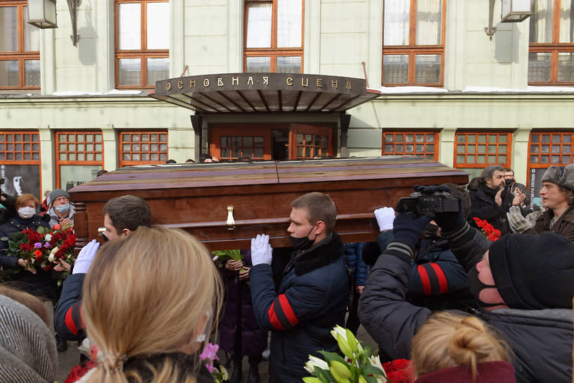 Андрей Мягков будет похоронен на Троекуровском кладбище Москвы
