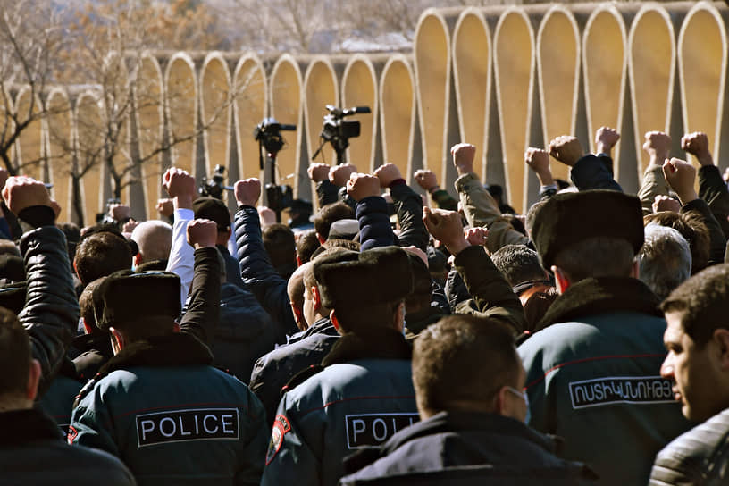 Ереван. Митинг оппозиции в центре города