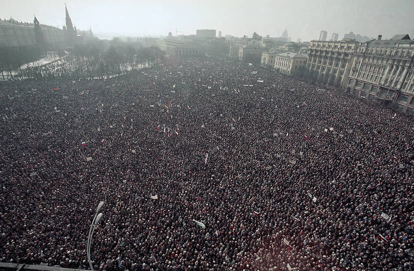 На референдуме 17 марта 1991 года 77,85% граждан высказались за сохранение СССР  