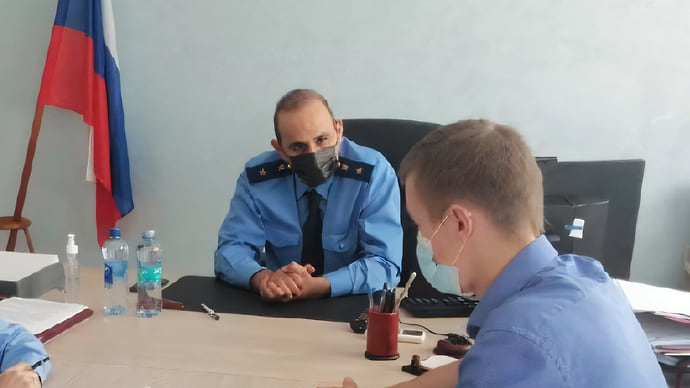 Прокурор не дождался проверки