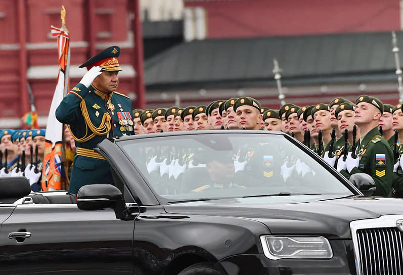 Москва. Министр обороны России Сергей Шойгу во время парада
