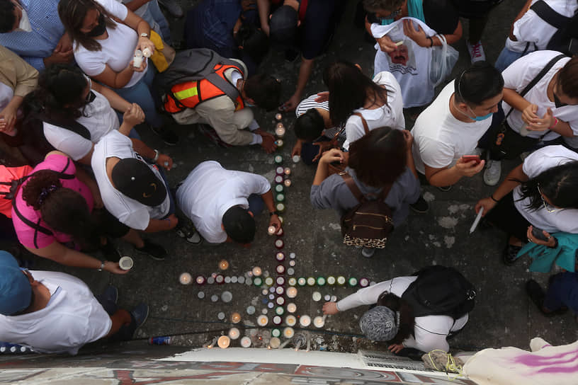 Гвадалахара, Мексика. Демонстрация в память о похищенных и убитых неизвестными местных жителях