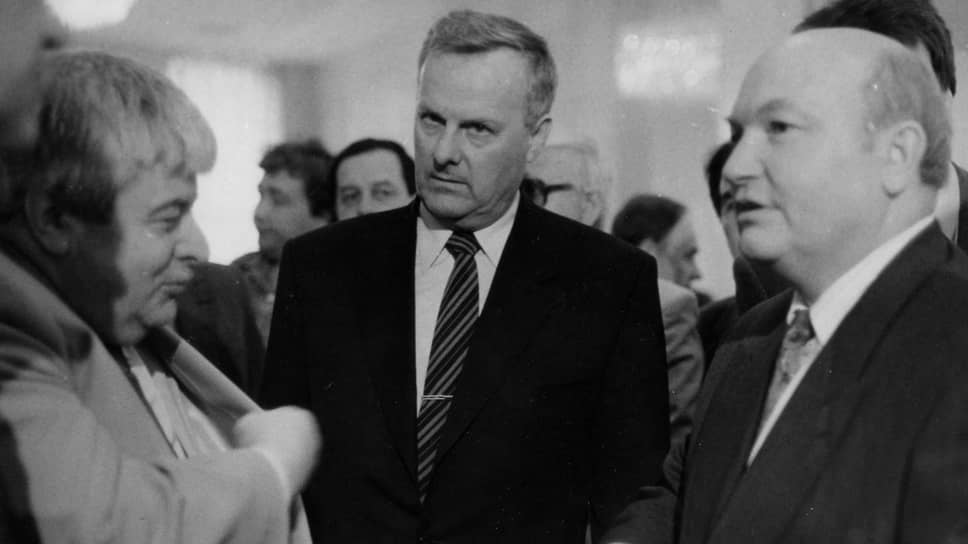 12 июня 1991-го стало днем победы не только Бориса Ельцина на президентских выборах, но и Анатолия Собчака (слева) — на выборах мэра Ленинграда. Юрий Лужков (справа) стал вице-мэром столицы