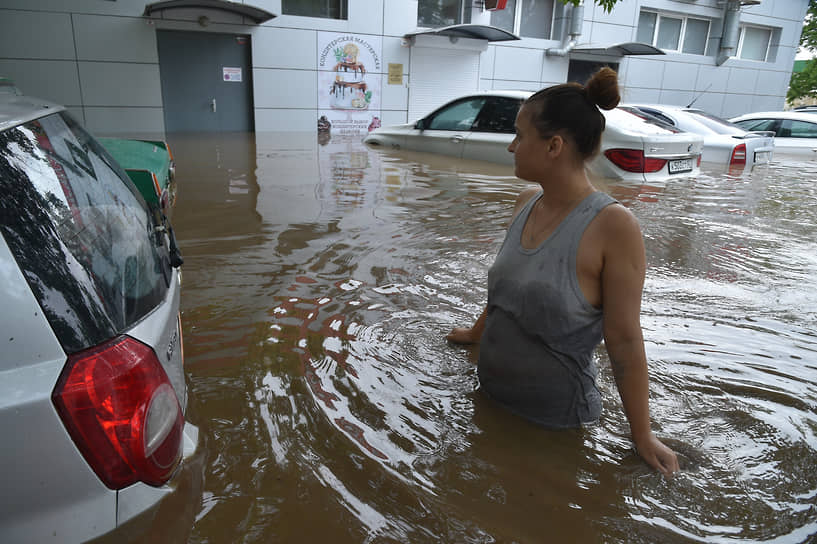 Керчь, Россия. Затопленный из-за сильных ливней город