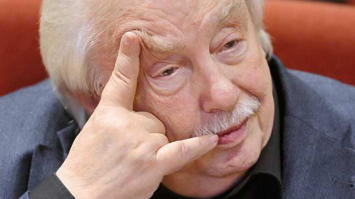 «Он считал журналистику важным ремеслом, а журналистов — поверенными общества»