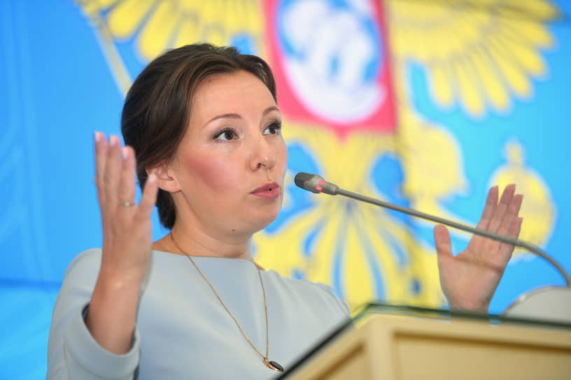 Анна Кузнецова как представитель ОНФ участвовала в думской кампании ЕР 2016 года, но отказалась от депутатского кресла ради нынешней должности