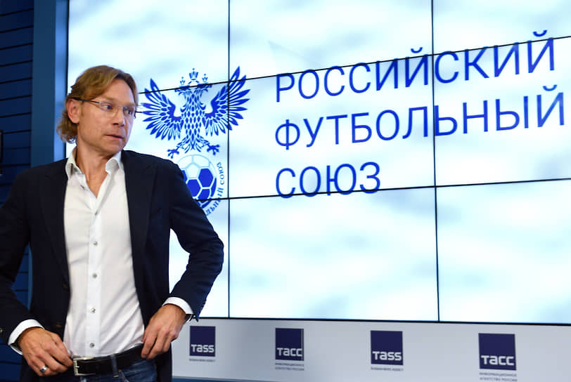 Главный тренер сборной России по футболу Валерий Карпин