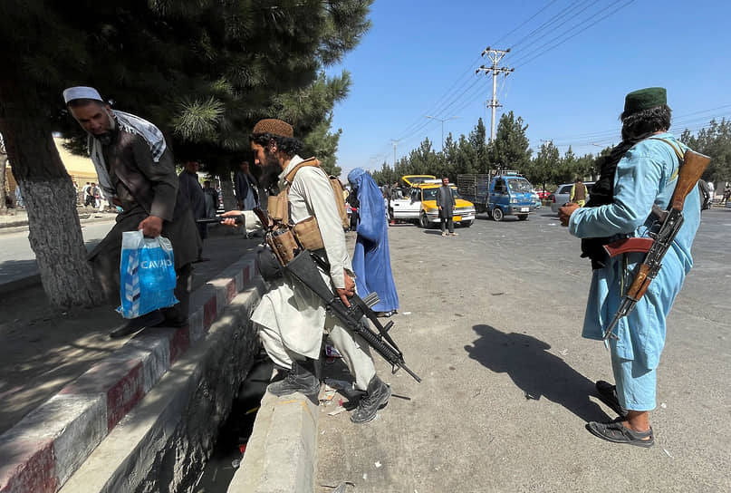 Талибы блокируют дороги, ведущие к аэропорту Кабула