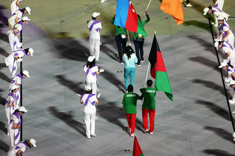 Команда Афганистана на параде атлетов