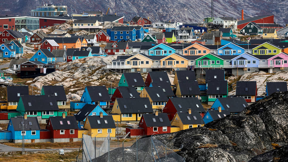 Илулиссат, Гренландия. Вид на город