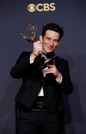 Джош О&#39;Коннор взял награду как лучший драматический актер за сериал «Корона» 