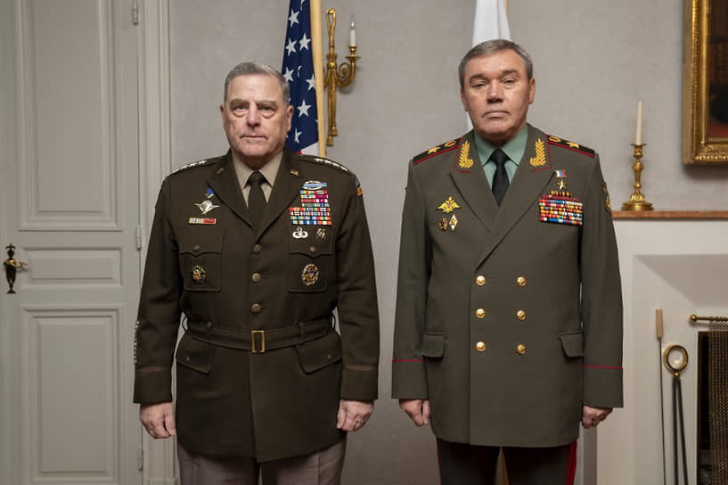 Начальники Генеральных штабов Вооруженных сил США и РФ Марк Милли (слева) и Валерий Герасимов