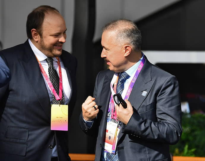 Председатель правления «ФосАгро» Андрей Гурьев (слева) и глава USM Management Иван Стрешинский на выставке «Экспо-2020»