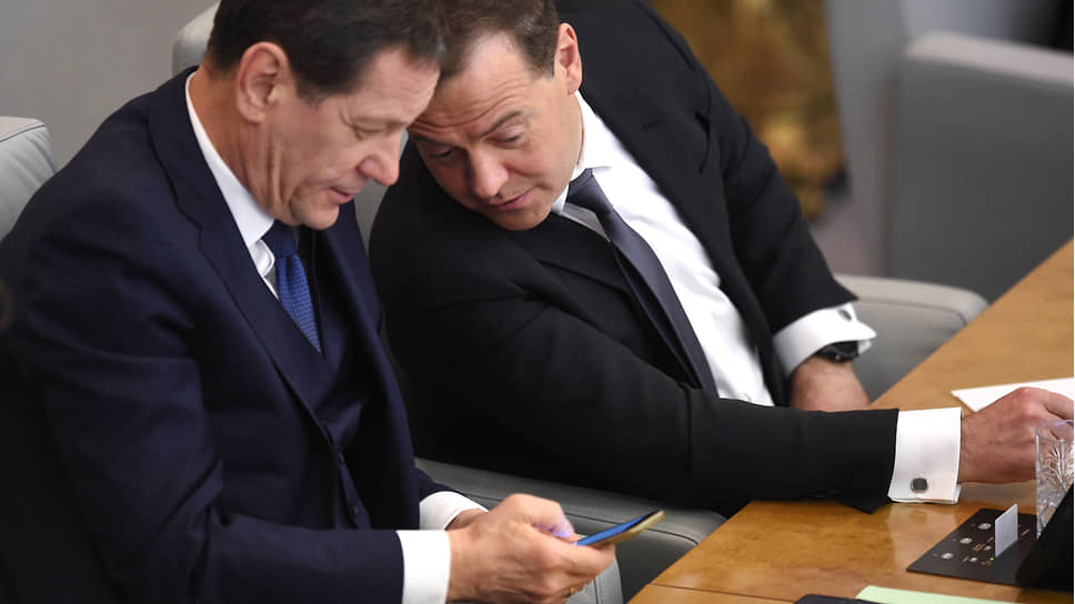 На заседании парламента с премьер-министром Дмитрием Медведевым, 2018 год