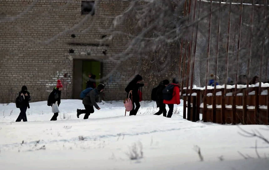 Эвакуация школьников из школ Екатеринбурга