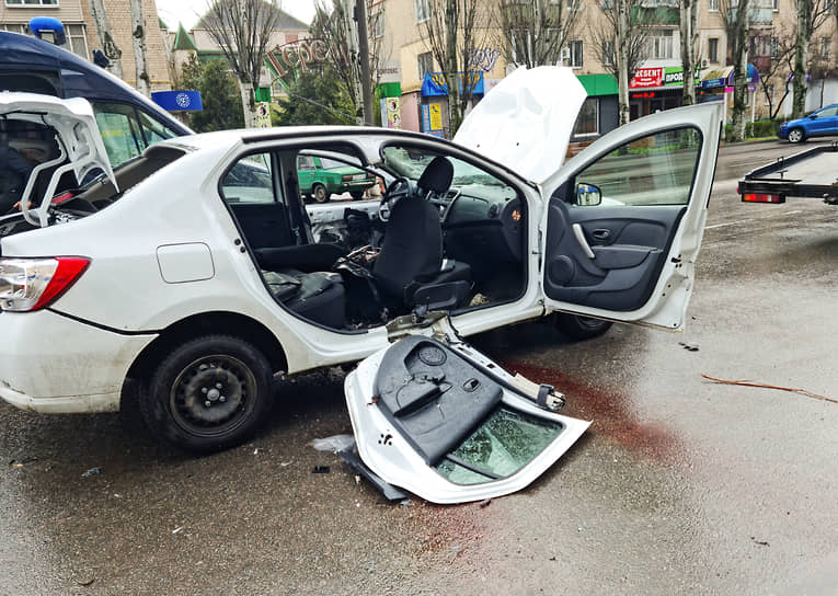 Взорванный в Мелитополе автомобиль экс-главы поселка Акимовка Запорожской области Максима Зубарева