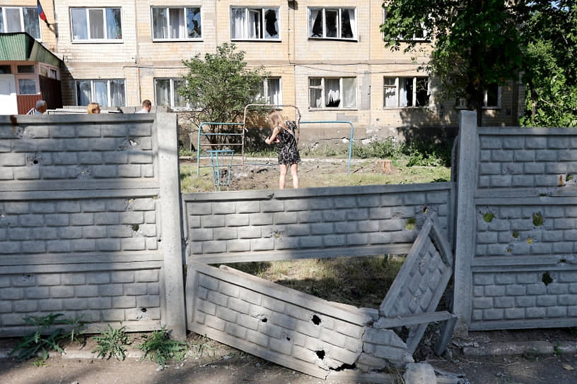 Здание детского сада в Донецке, поврежденное в результате обстрела